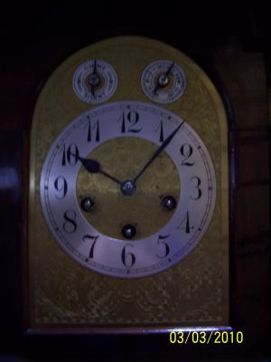 RELOJ CARILLON DE SOBREMESA DE MADERA