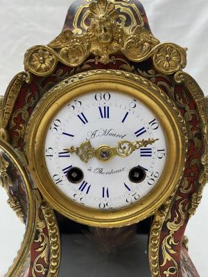 RELOJ BOULLE
