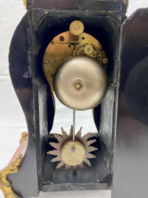 RELOJ BOULLE