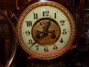 RELOJ DE MRMOL CON BRONCES