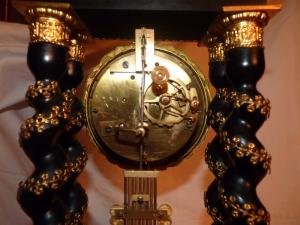 RELOJ FRANCES DE COLUMNAS