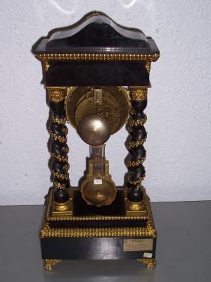 RELOJ DE COLUMNAS